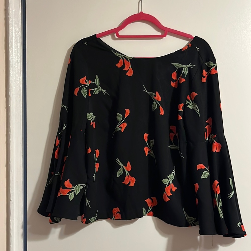 Floral Print Peasant Bell Slit Sleeve Top